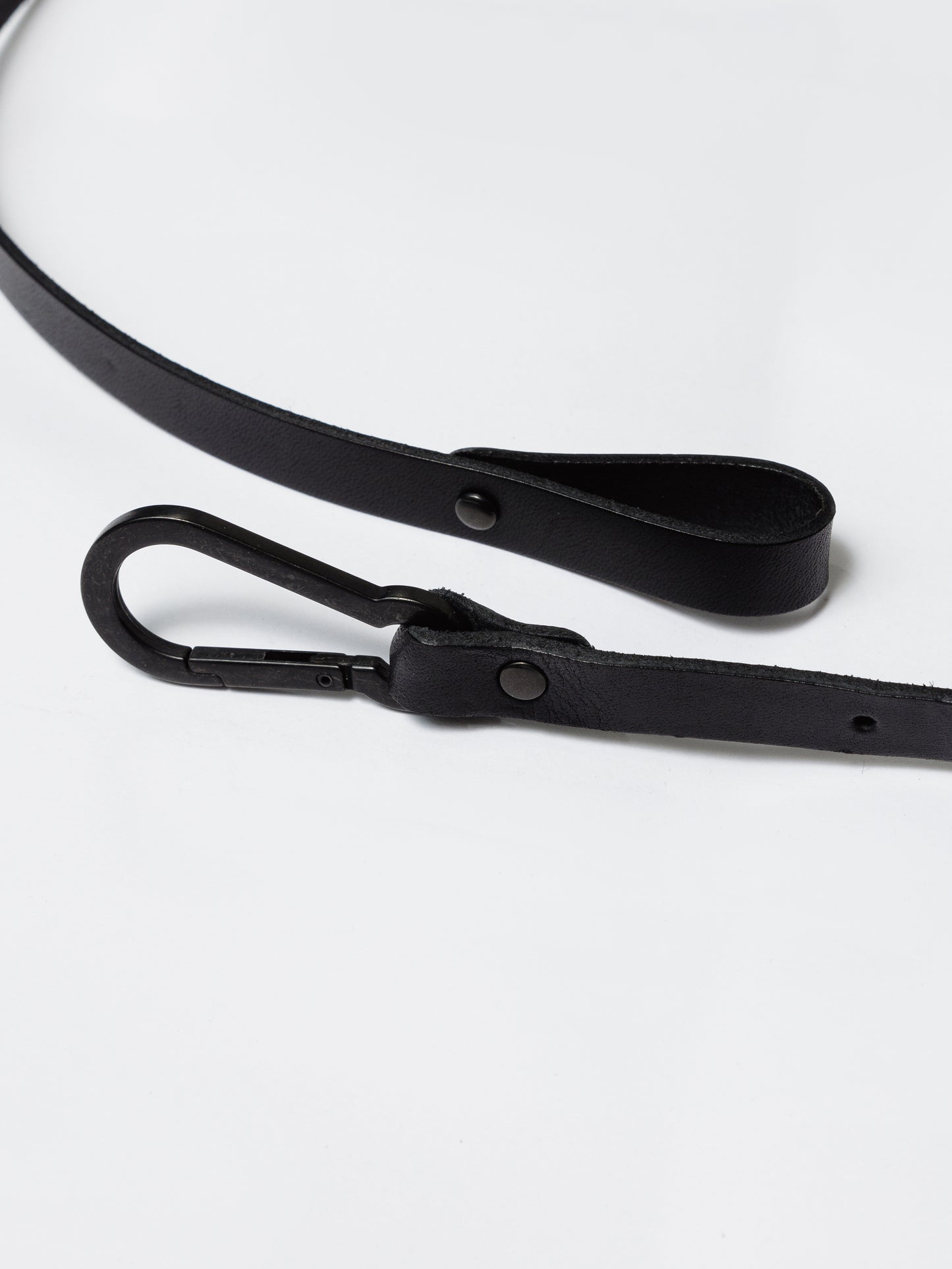 
                  
                    NARROW LEATHER BELT
                  
                