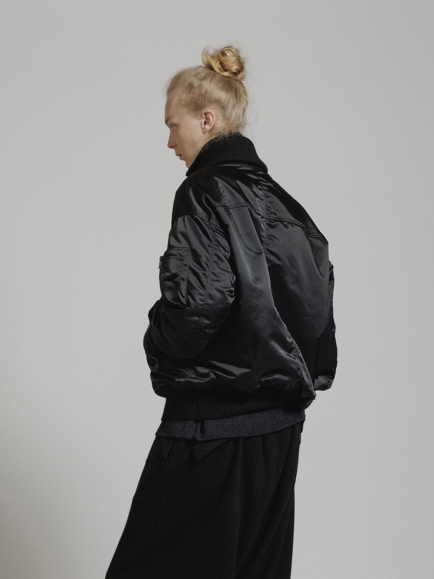 
                  
                    WATER-REPELLENT NYLON BOMBER JACKET
                  
                