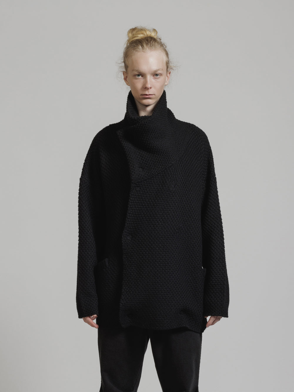 HIGH NECK OVER KNIT BLOUSON