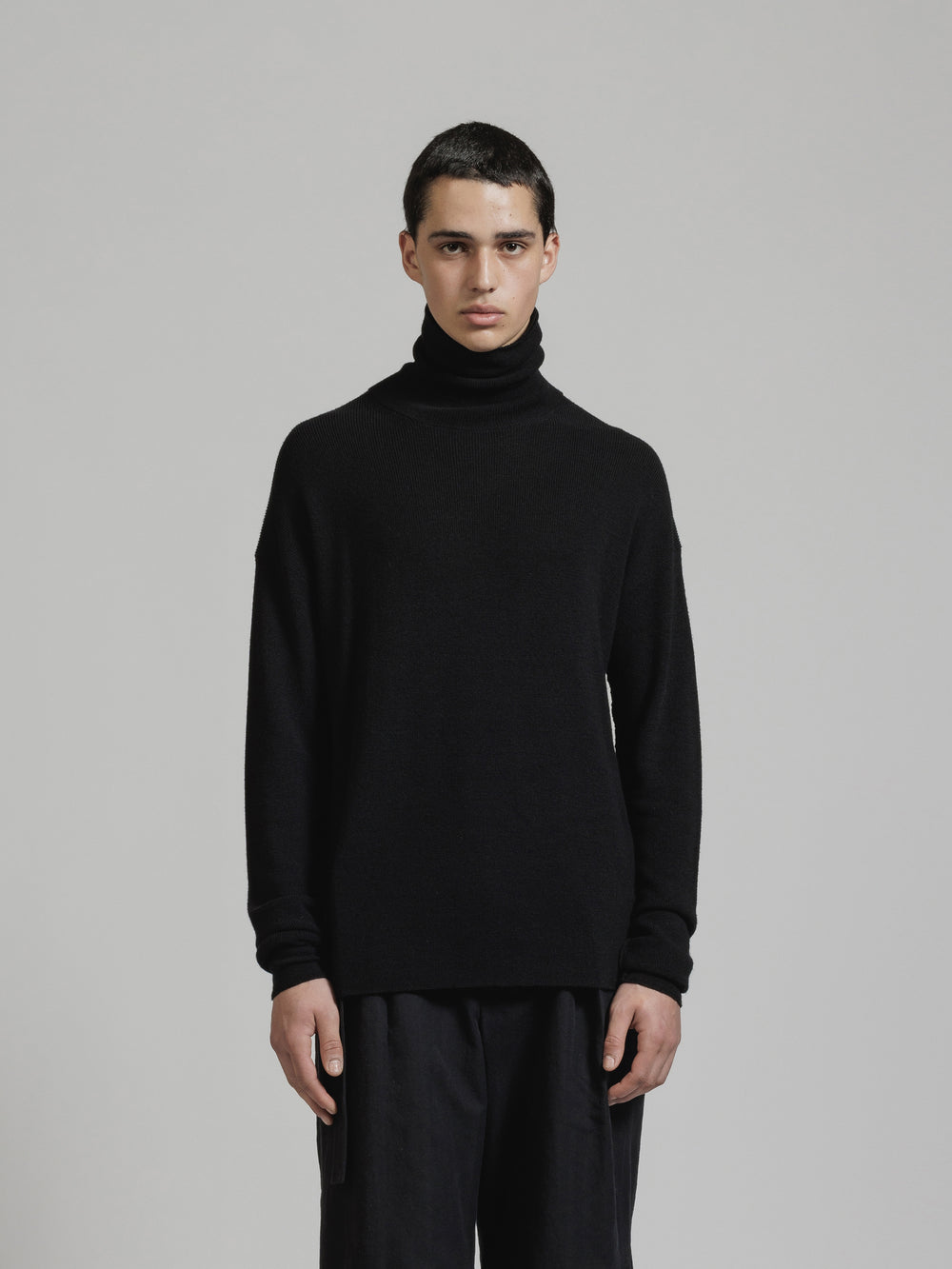 EXTRA FINE MERINO WOOL TURTLENECK KNIT