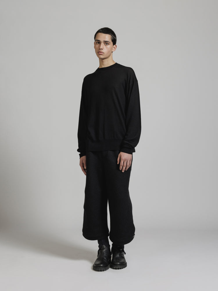 
                  
                    EXTRA FINE MERINO WOOL PULLOVER KNIT
                  
                