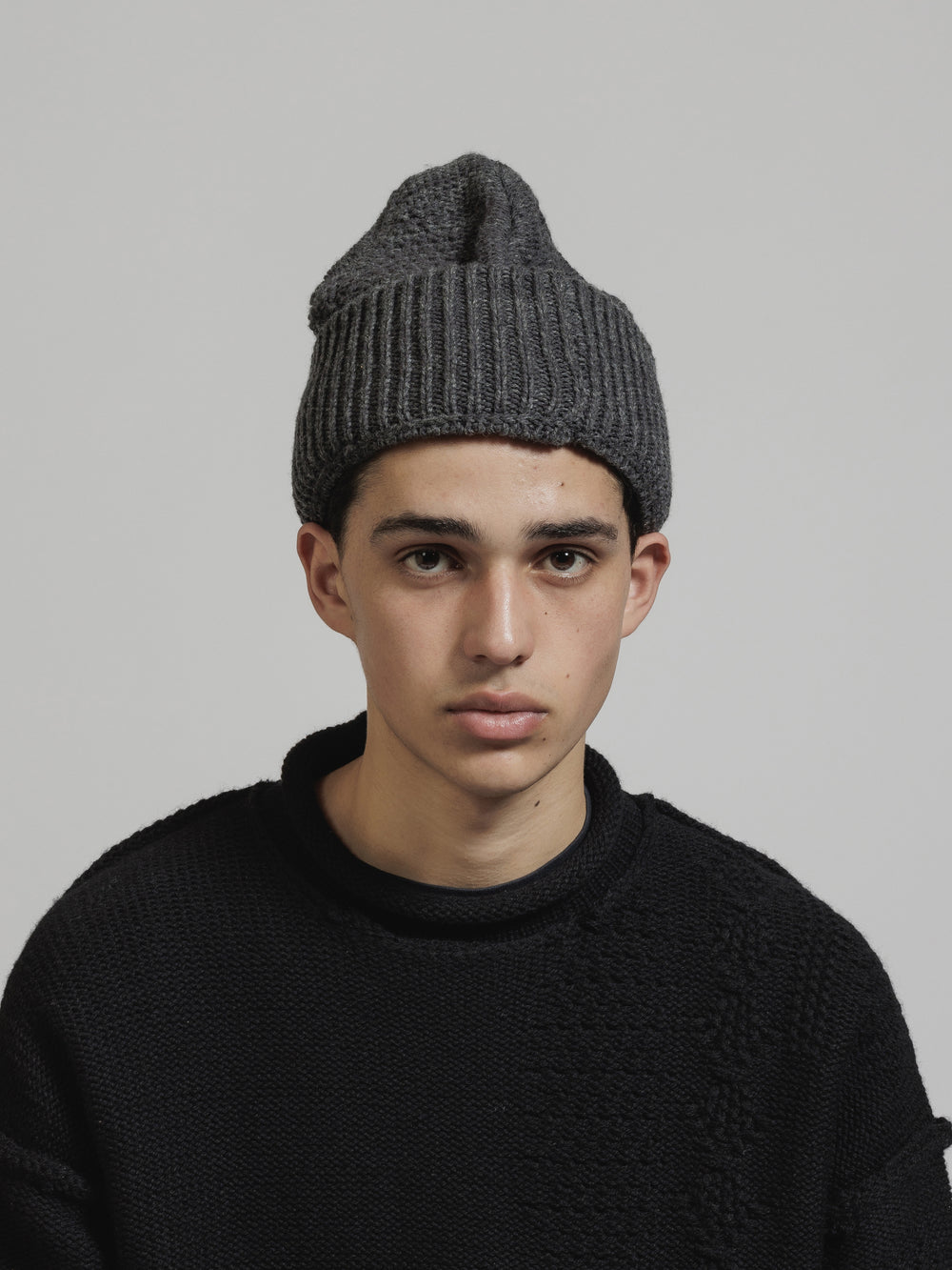 CABLE KNIT BEANIE