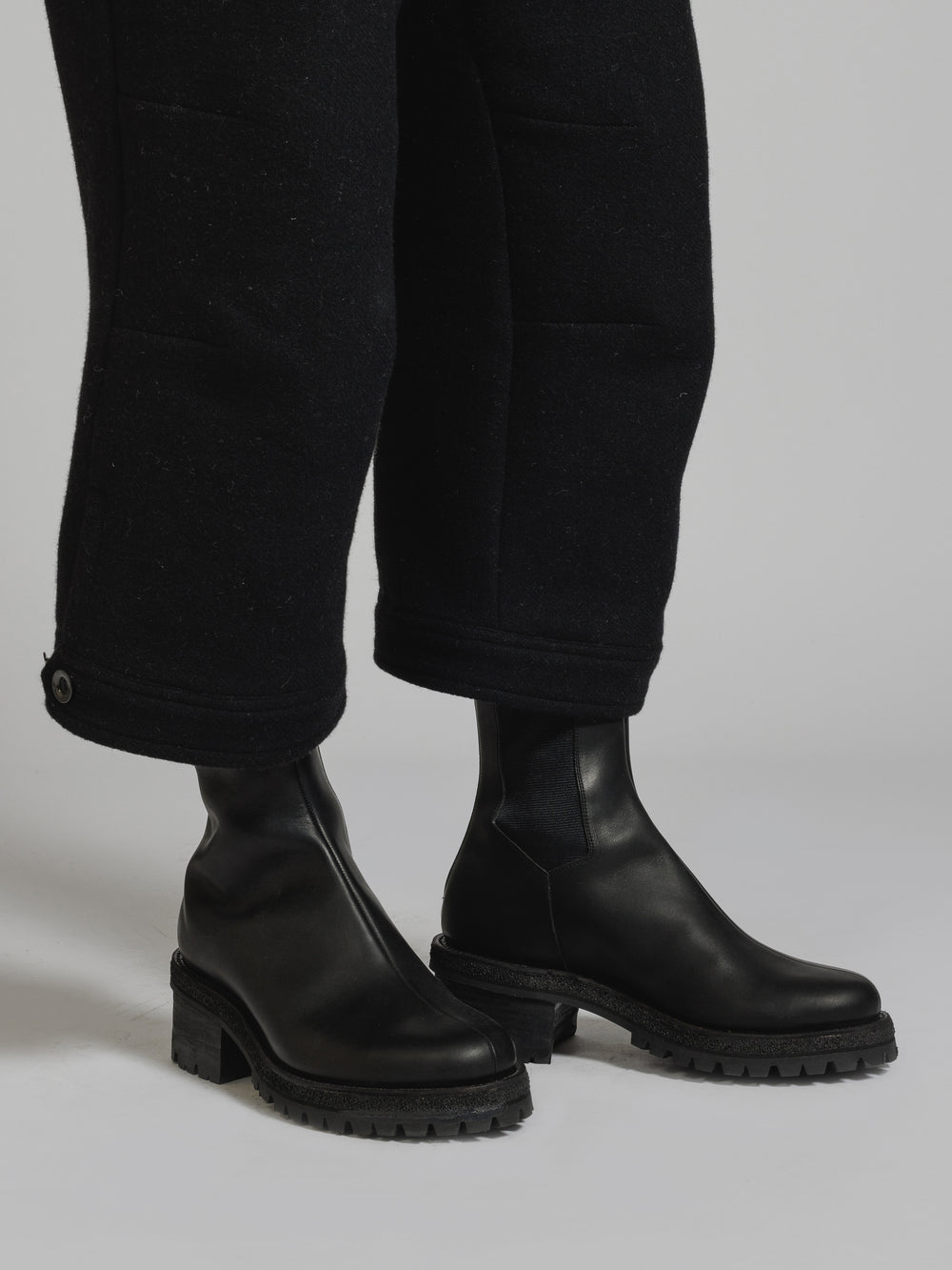 BACK ZIP-UP BOOTS