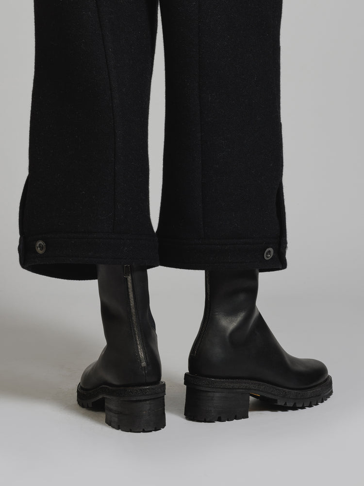 
                  
                    BACK ZIP-UP BOOTS
                  
                