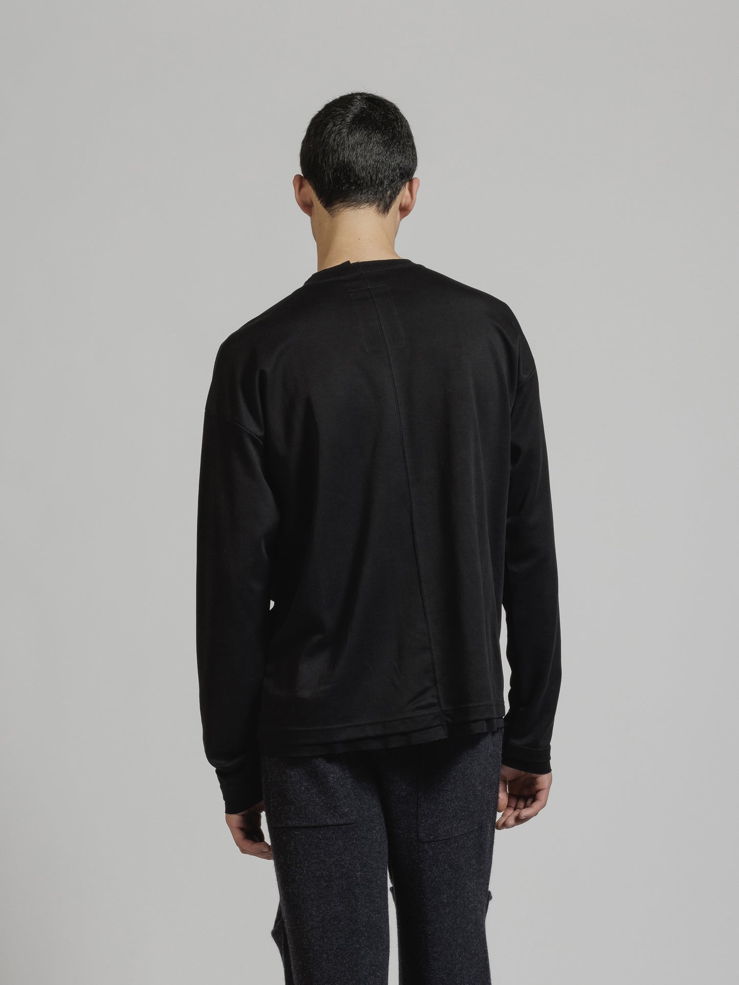 
                  
                    COTTON SMOOTH L/S T-SHIRT
                  
                