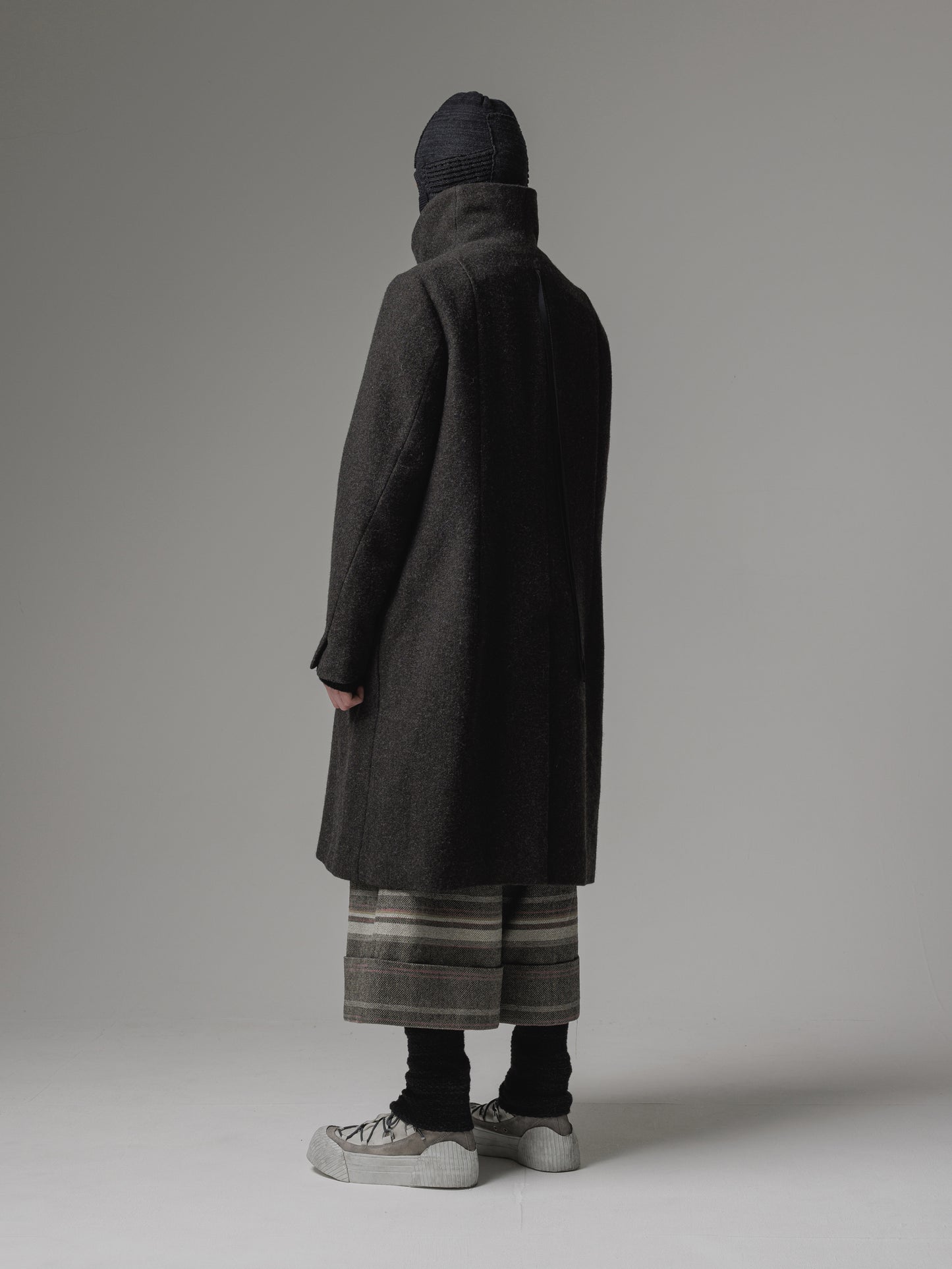 
                  
                    [ISO] wool kersey high neck coat
                  
                