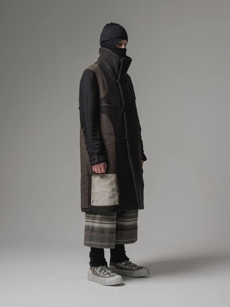 
                  
                    [ISO] wool kersey high neck coat
                  
                