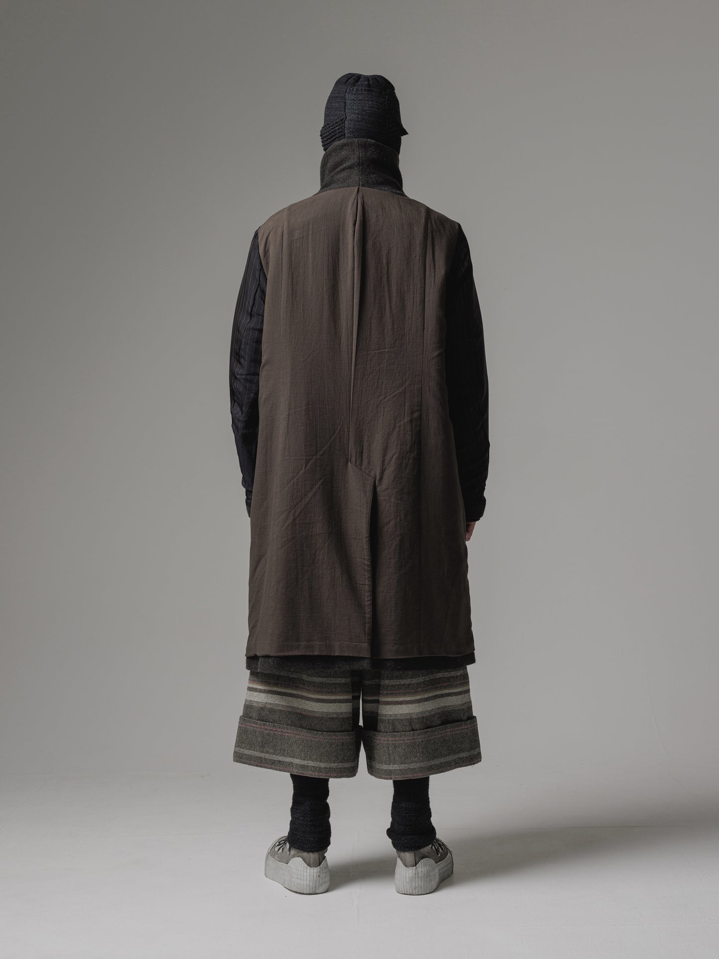 
                  
                    [ISO] wool kersey high neck coat
                  
                