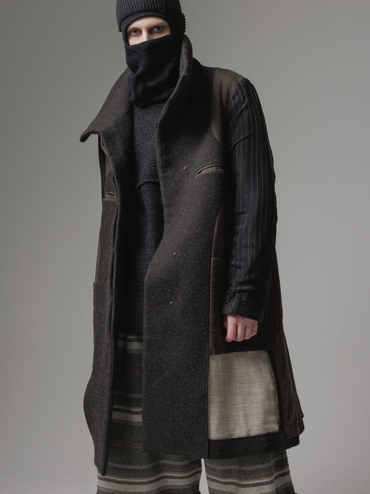 
                  
                    [ISO] wool kersey high neck coat
                  
                