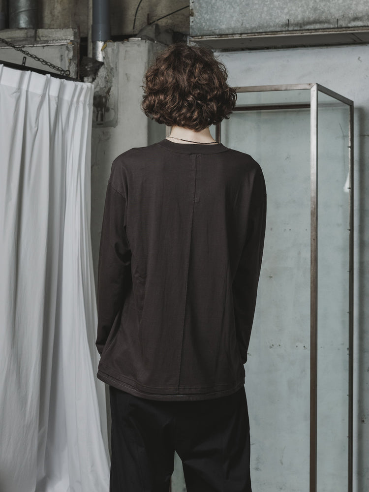 
                  
                    EXCLUSIVE LAYERED LONG SLEEVE T-SHIRTS
                  
                