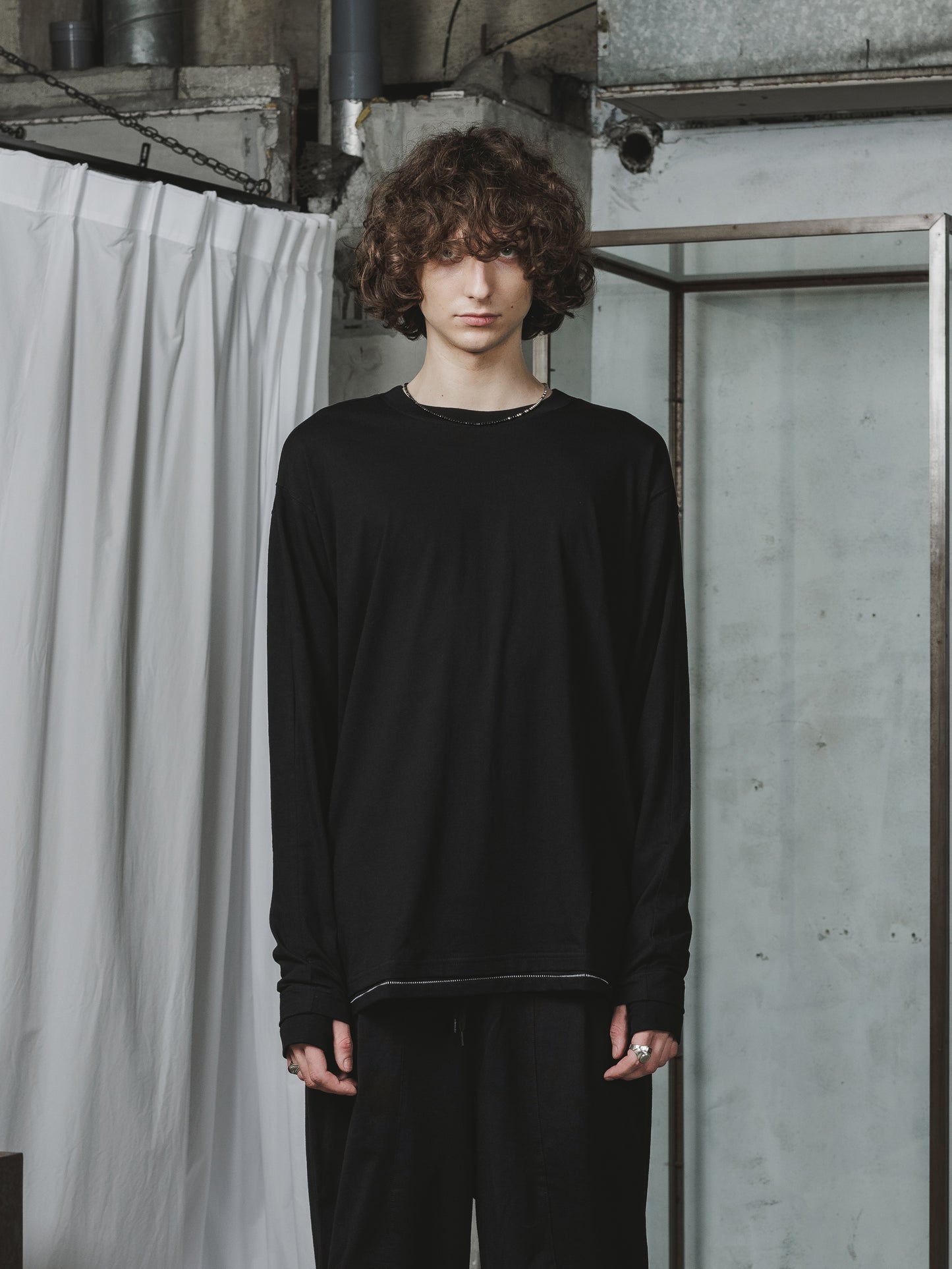 
                  
                    EXCLUSIVE LAYERED LONG SLEEVE T-SHIRTS
                  
                