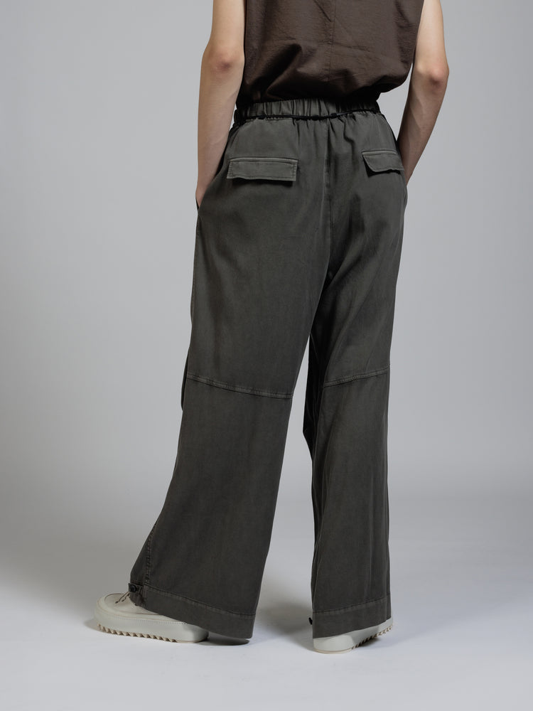 
                  
                    Twill object dyed wide trousers
                  
                