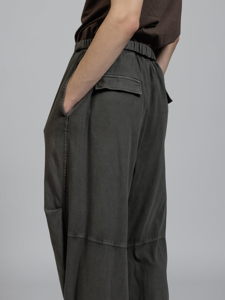 
                  
                    Twill object dyed wide trousers
                  
                