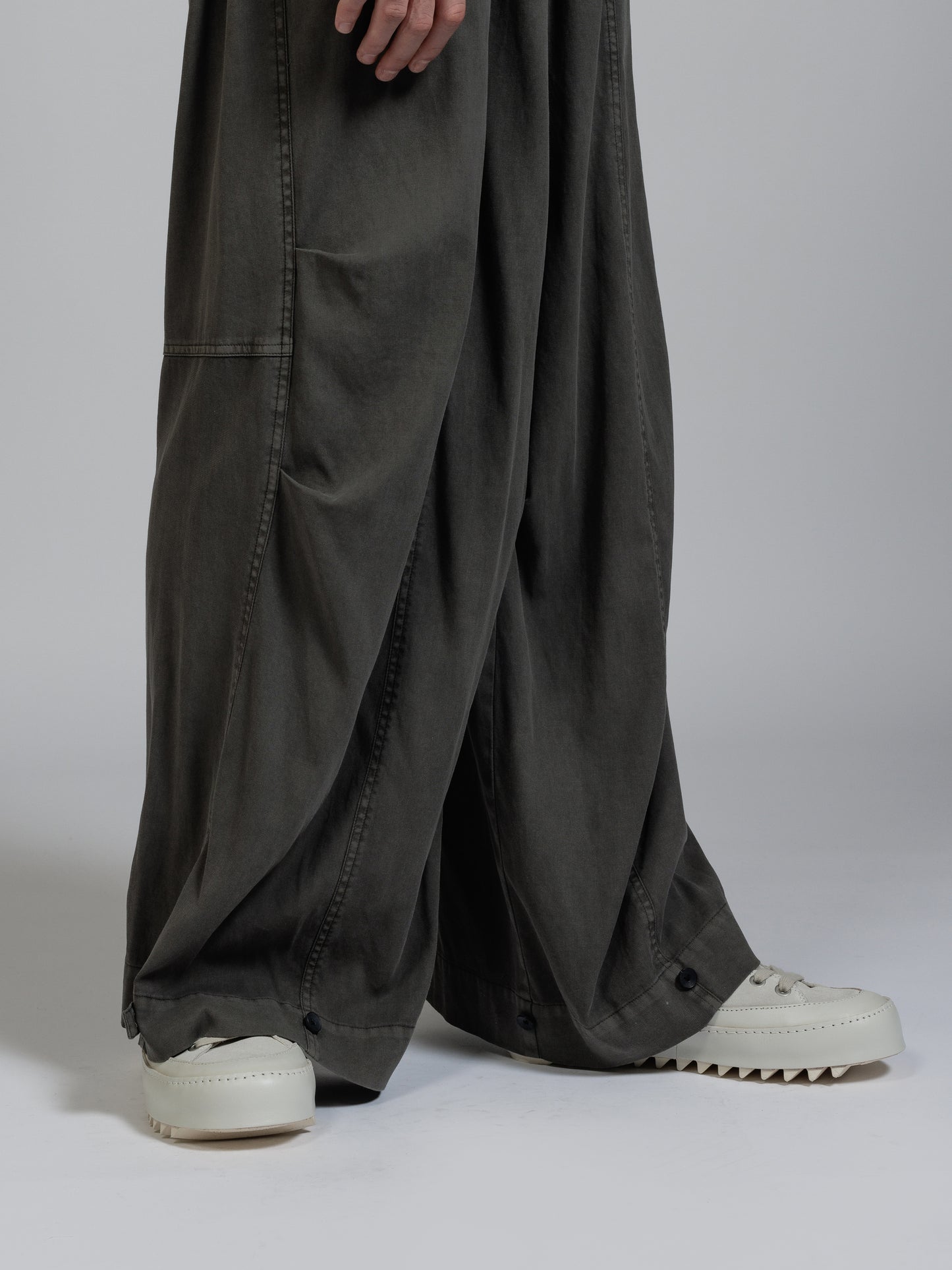 
                  
                    Twill object dyed wide trousers
                  
                