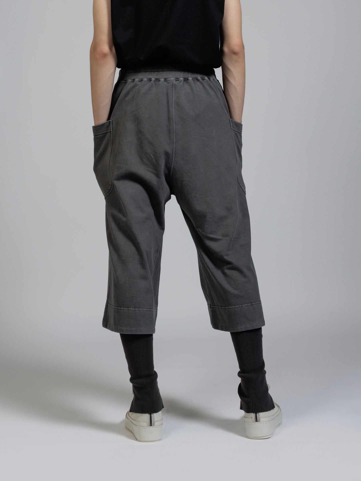 
                  
                    Sweat cropped wide-pants
                  
                