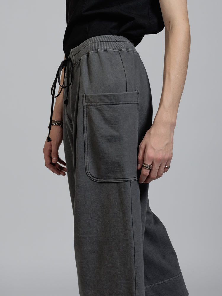 
                  
                    Sweat cropped wide-pants
                  
                