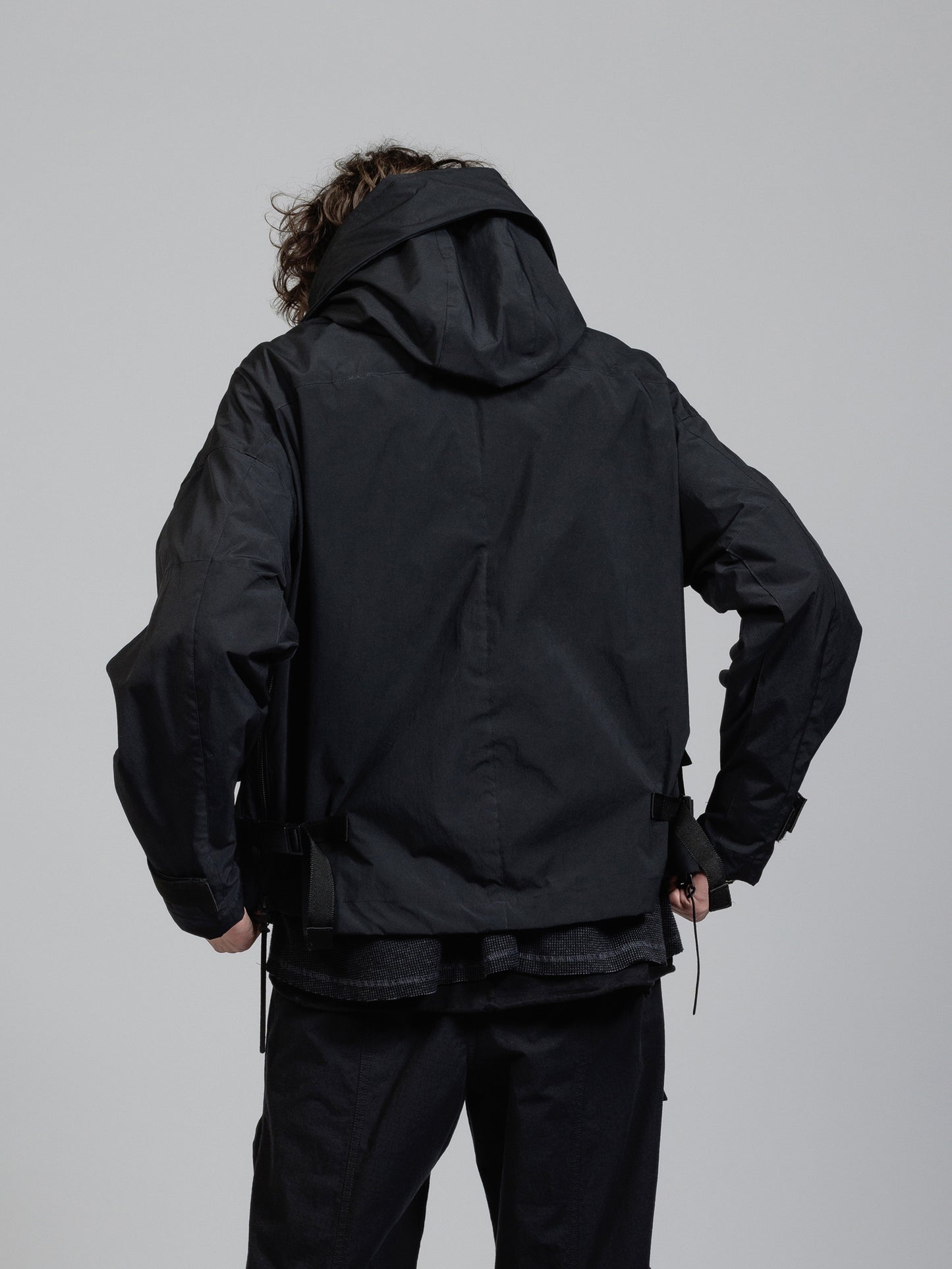 
                  
                    Water-repellent hooded jacket
                  
                