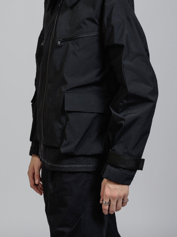 
                  
                    Water-repellent hooded jacket
                  
                