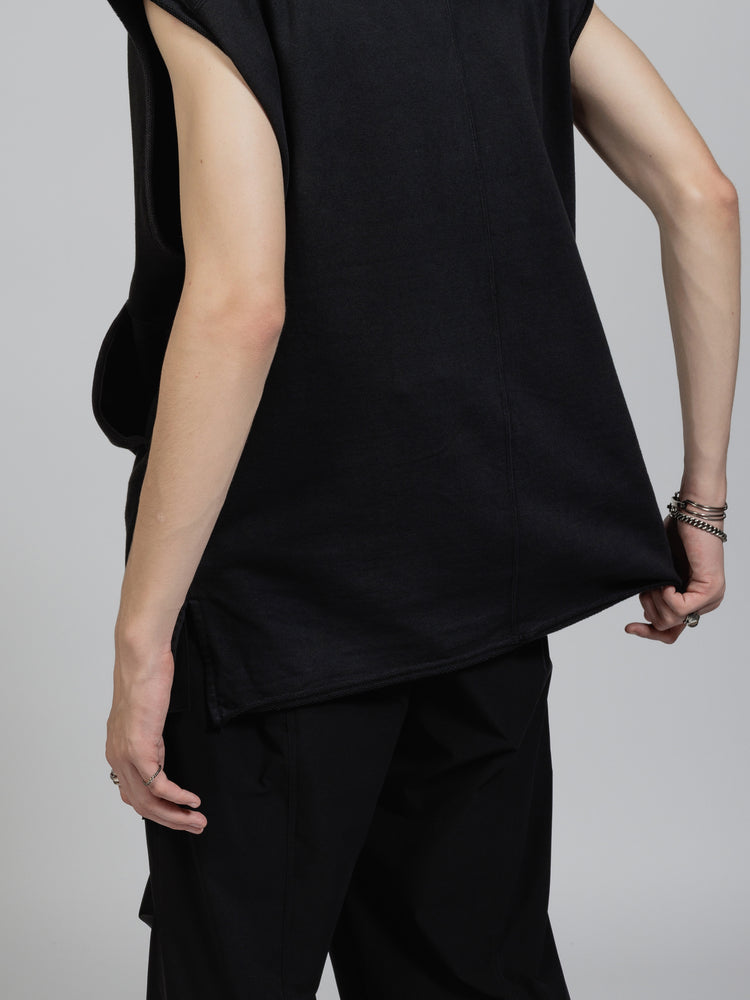 
                  
                    Sweat sleeveless hoodie
                  
                