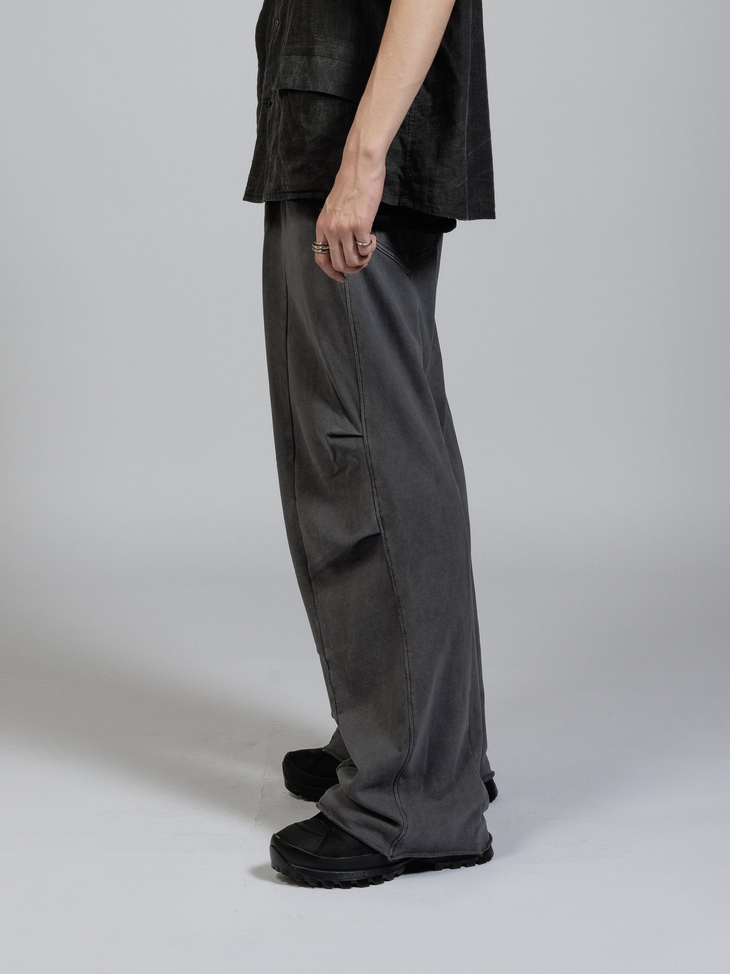 
                  
                    Sweat wide pants
                  
                