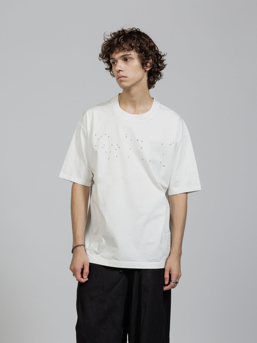 Object dyed letter printed T-shirt