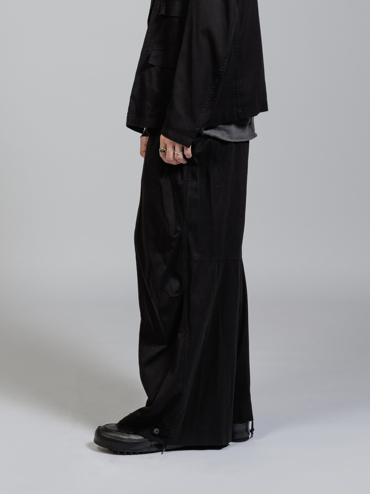 
                  
                    Twill object dyed wide trousers
                  
                