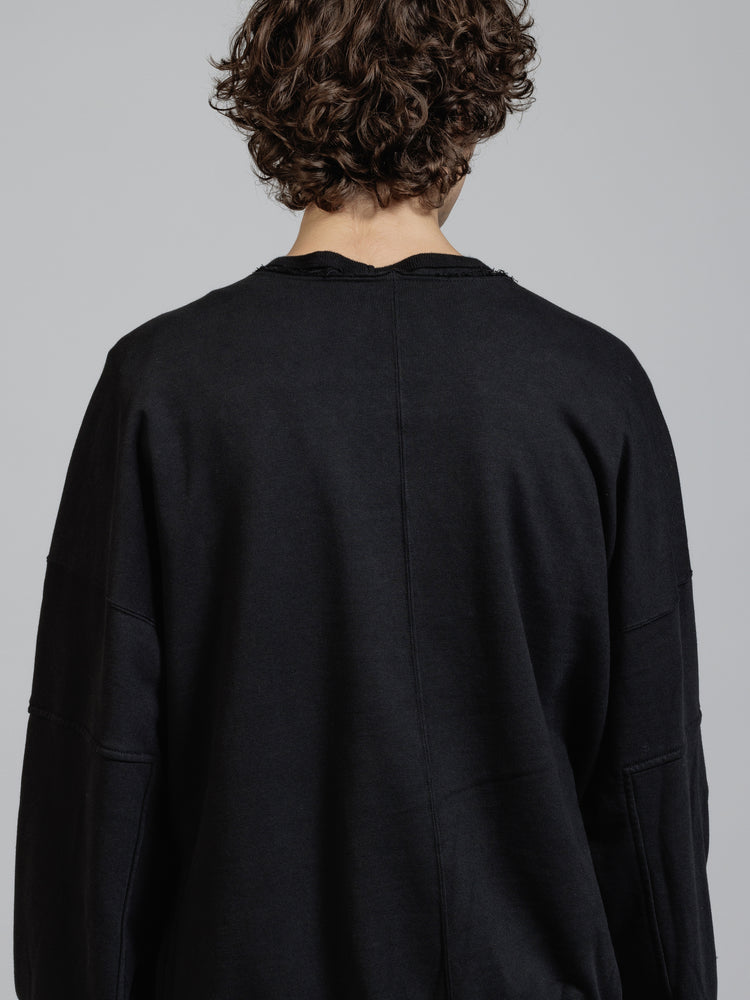 
                  
                    Sweat v-necked pullover
                  
                